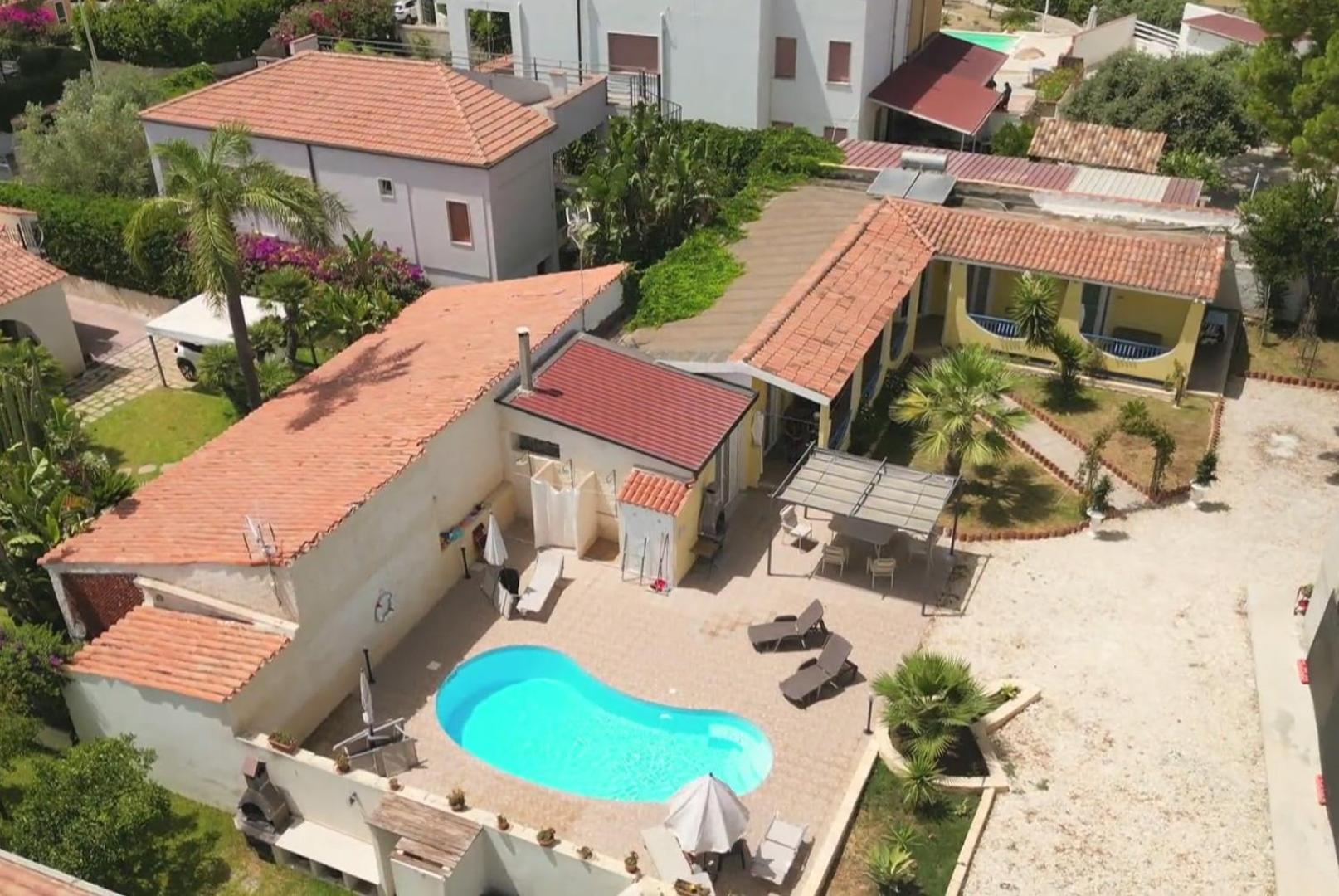 Pool Seaside Relais - Ville Ninfea, Marea, Rosa E Cassiopea Fontane Bianche Bagian luar foto